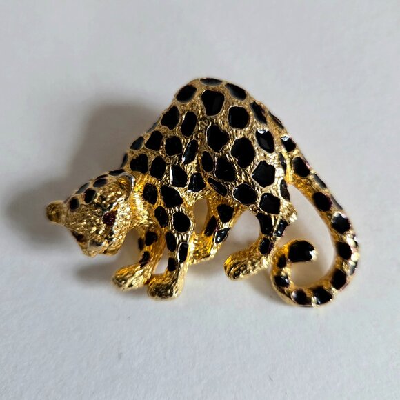 Vintage Park Lane Cheetah Gold Tone Enameled Brooch Pin Pendant. - Picture 1 of 5
